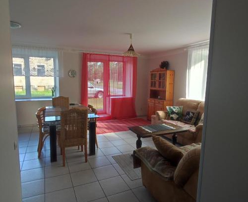 Suuresadama Apartment | Vormsi Ohvitseride Maja korter nr 3