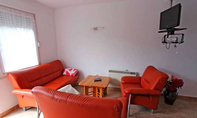 Neuendorf House | VORP 851 left - Ferienhaus Gahlkow VORP 850