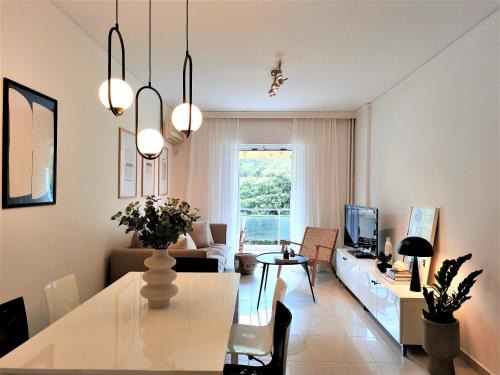 Vouliagmeni Apartment | Vouliagmeni Iasonos Residence Central Stylish Flat