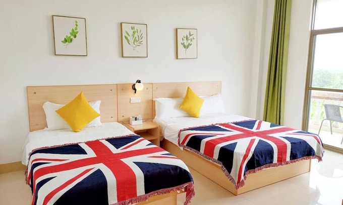 McKnight House | Voyager Homestay