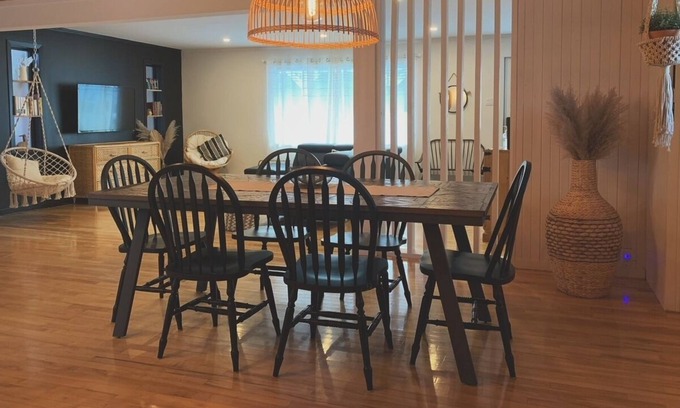 Sainte-Lucie-des-Laurentides Ski Chalet | Vrbo Property