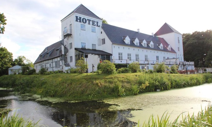 Tylstrup Hotel | Vraa Slotshotel