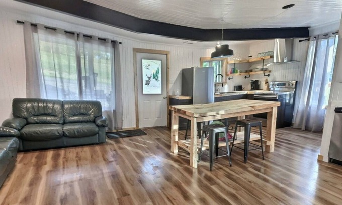 La Mitis House | Vrbo Property