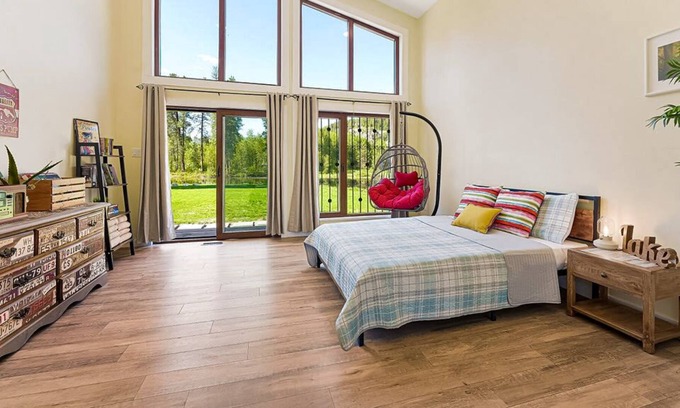 Christina Lake House | Vrbo Property