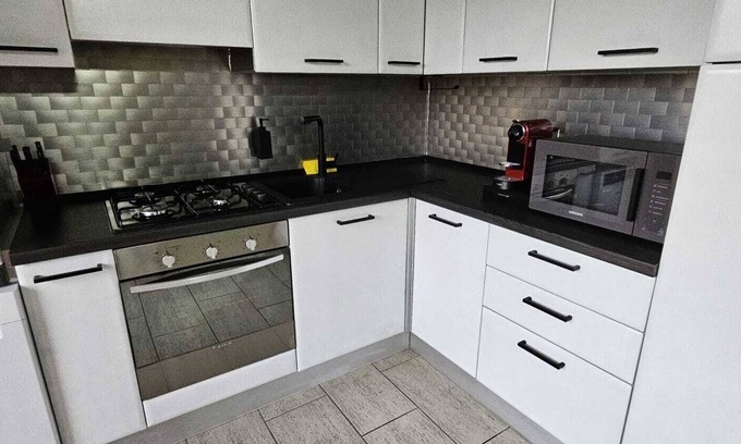 Stadera Apartment | Vrbo Property