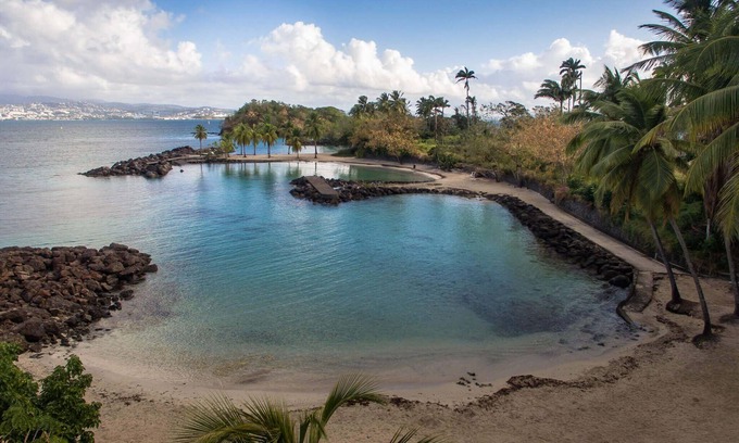 Tartane Boat Rental | Vrbo Property