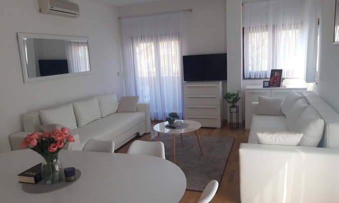 Mostar Apartment | Vrhunski opremljen apartman udaljen 450 metara od crkve. sv. Jakova u Međugorju.