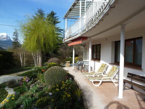 Embrun Apartment | Vue sur les montagnes