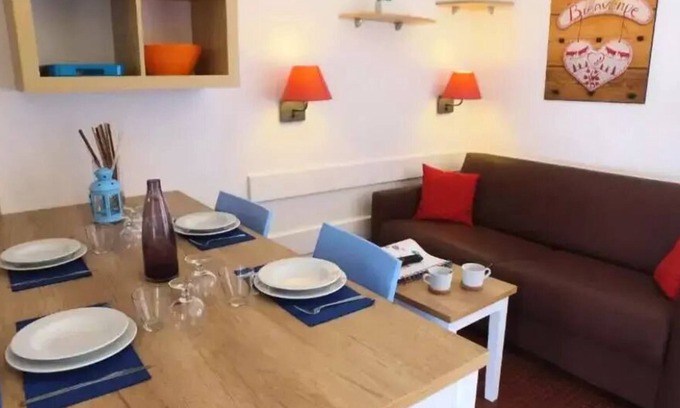Lagrand Apartment | VVF Haute Provence * - 2 Rooms 4 People 1 baby Village