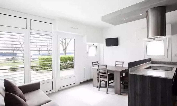 Larmor-Baden Apartment | VVF Residence Gulf of Morbihan - 3 Room Apartment 5 People 1 baby 2 shower rooms