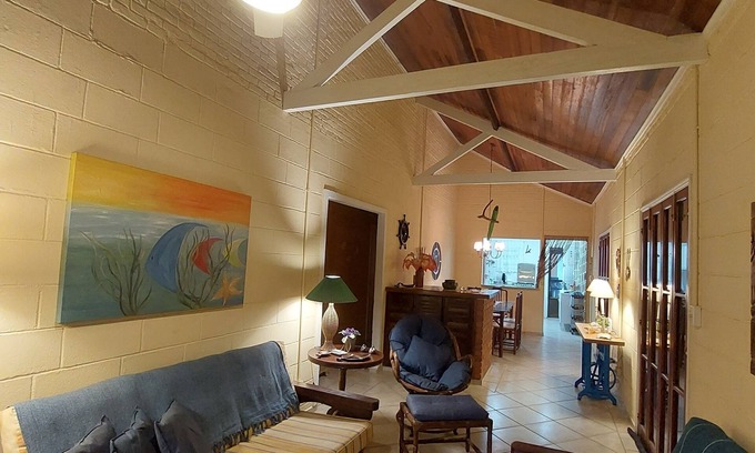 Boraceia House | w/3 bedrooms, 3 bathrooms (1 suite) Boraceia-S.Sebastião