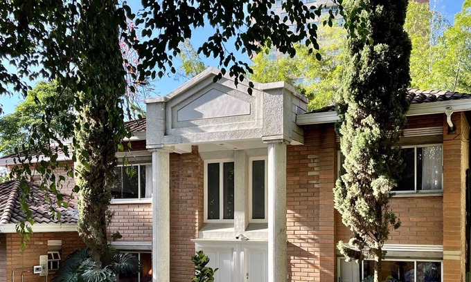 Los Naranjos Villa | w* | Astonishing 6BR Villa in Medellín