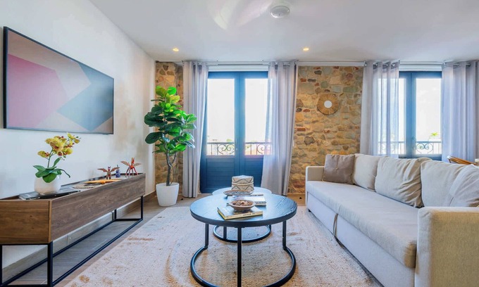 Panama City Apartment | w* | Compacted1BR w/Balcony in Casco Viejo