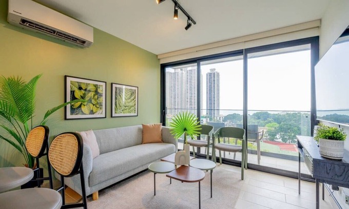 San Francisco Apartment | w* | Illustrious 1BR Apartment w/Stunning Balcony View