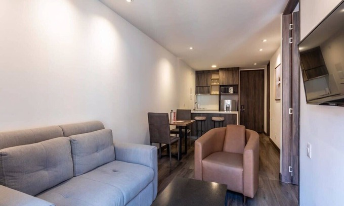 Chico Norte III Apartment | w* | Luxury 1BR w/Great Terrace in Chico