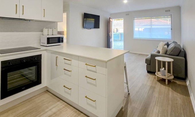 Wagga Wagga Apartment | Wagga Worker's Pad 1