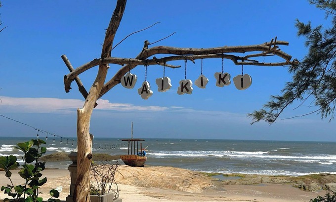 La Gi Bed & Breakfast | Waikiki Lagi Beach Homestay & restaurant