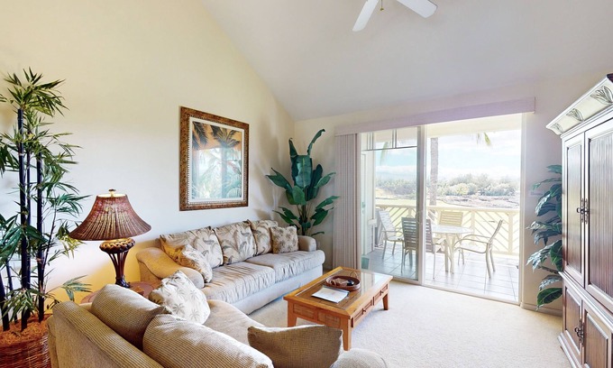 Waikoloa Condo | Waikoloa Resort gem with pool, hot tub & balcony - 1 mile to beach