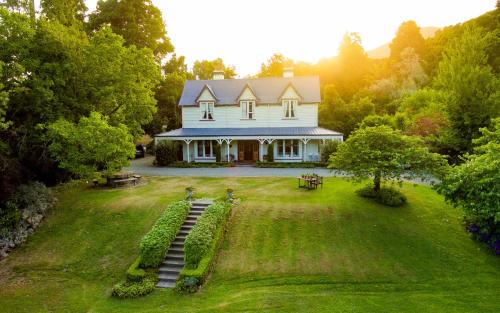 Peel Forest Bed & Breakfast | Waikonini Homestead