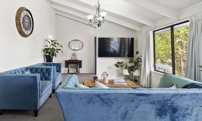 Waiwera House | Waiwera Retreat - Hibiscus Coast Holiday Home