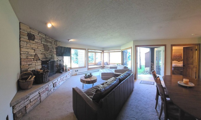Lakeside Village Condo | Wake up next to the peaceful waters of Keystone Lake 2BR/2BA Private Patio.