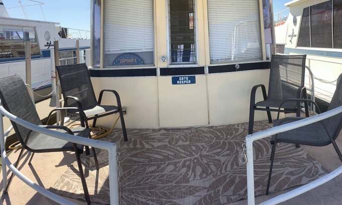 Port Clinton Boat Rental | Wake up on the Lake! … Gate Keeper