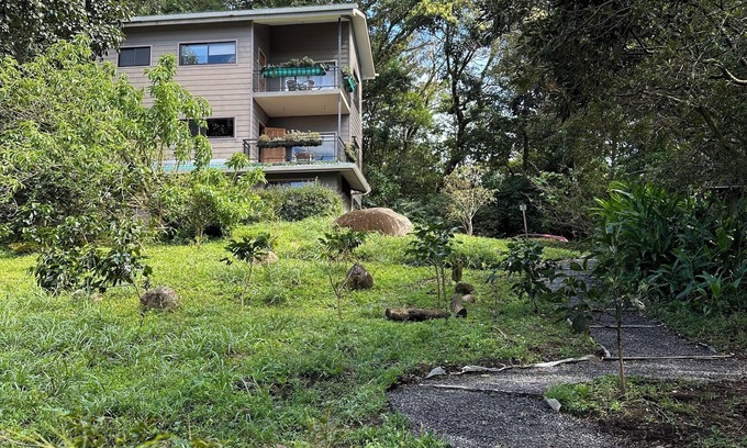 Monteverde Apartment | Wake Up with the Birds in Monteverde – Balcony, Views & Great Location