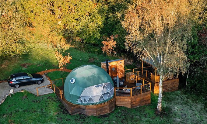 Chiddingstone Hoath Ski Chalet | Wakehurst Luxury Dome