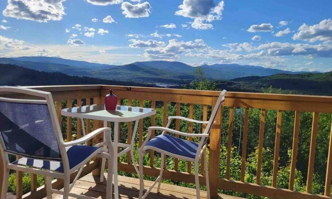 Campton House | Waking up in the Mountains