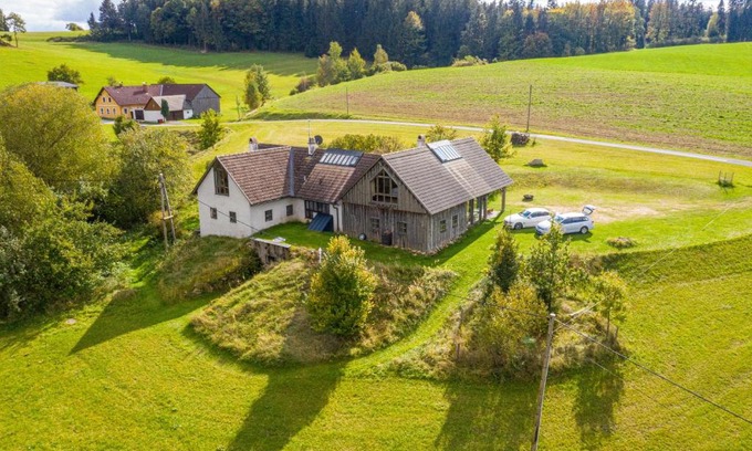 Schloss Rosenau House | WALD-LAND-HOF Schloss Rosenau
