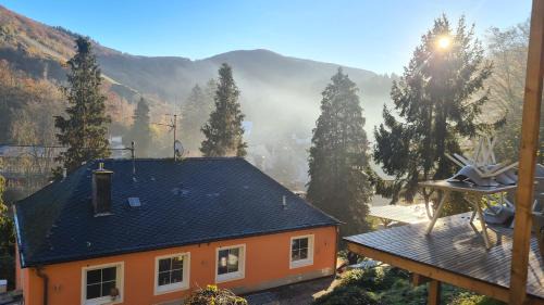 Traben-Trarbach Apartment | Waldhaus zum gechillten Hirsch in der Natur, bei der Moseltherme Traben-Trarbach