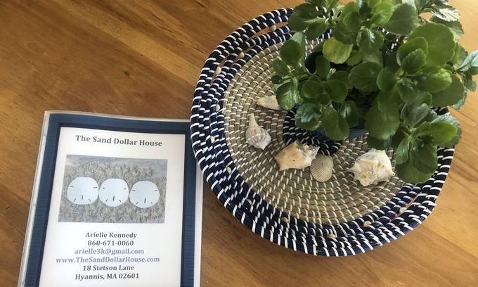 Hyannis House | Walk 10 min to beach & to Main St. Hyannis