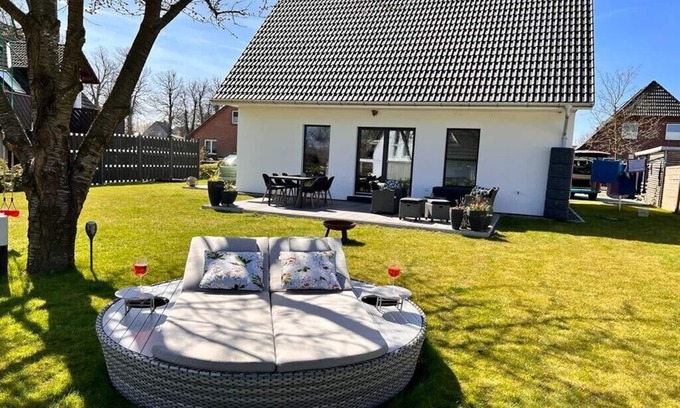 Beckerwitz House | Walking distance to the beach, Baltic Sea between Wismar and Boltenhagen (Wallbox at the house)