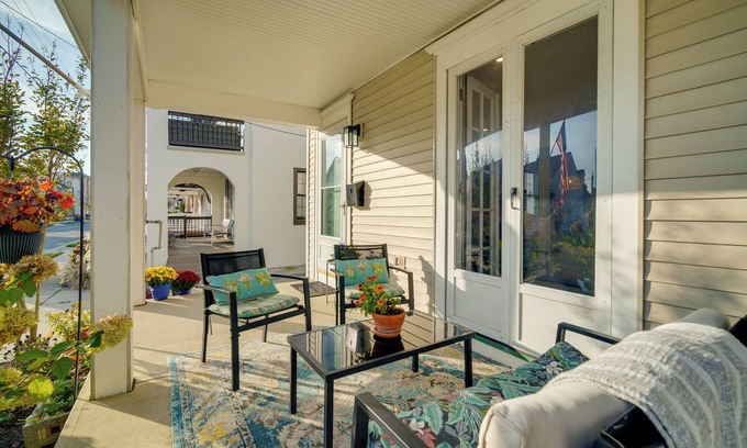 Ventnor City Apartment | Walk to Beach: Dog-Friendly Ventnor City Retreat!