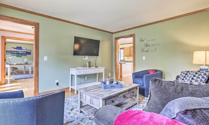 Buzzards Bay House | Walk to Beach on Buzzards Bay: Onset Home w/Deck!