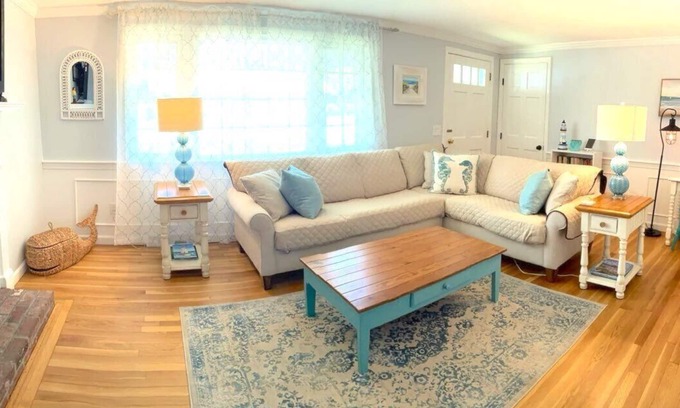 West Yarmouth House | Walk to Beach - Renovated Cape Cod Ranch - 3 Bed w/Game Room, Central AC & WiFi