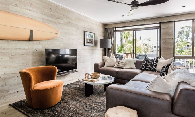 Noosa Heads Apartment | WALK TO BEACH, SHOPS, CAFES - STYLE - AIR CON