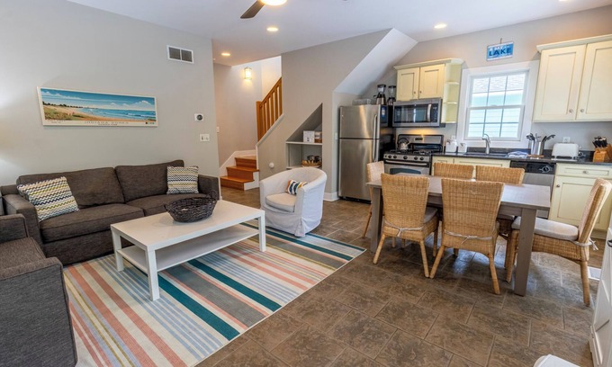 Michigan City House | Walk to Beach & the pool! Beachwalk Resort for 7