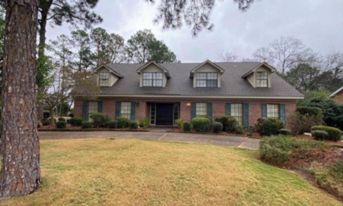 Gunter Afs Condo | Walk to Blount Cultural Park