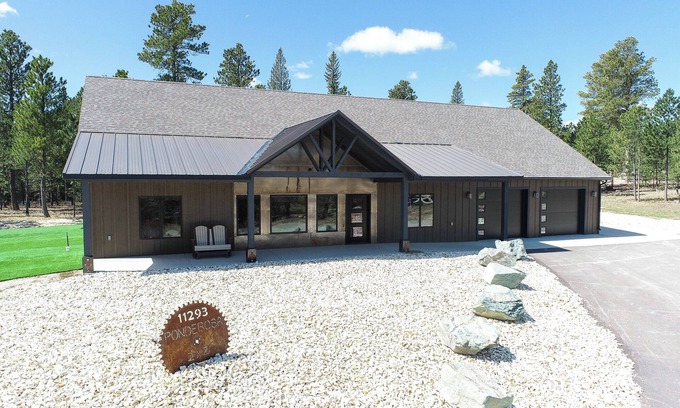 Lead Cabin | Walk to Clubhouse, 2600+ Sq. Ft. Open Floor Plan w/Hot Tub and Big Driveway!