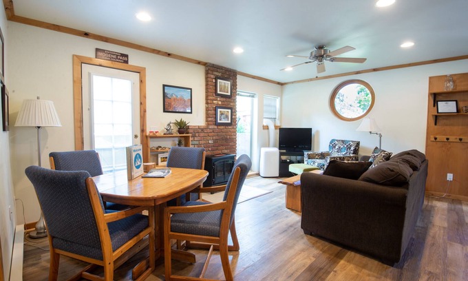 Ouray Condo | Walk to Downtown! 2-bedroom with mountain views