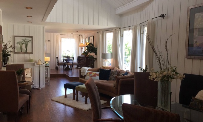 Napa House | Walk to Everything - 2 bedroom, 2 bath + garage