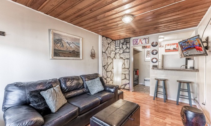 Ruidoso Apartment | Walk to EVERYTHING! - MidTown, Opt HOT TUB on RVR w/DEER