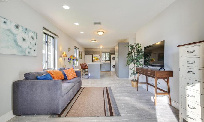 Pompano Beach House | Walk to Flagler Beach Sunny Retreat Near Casinos