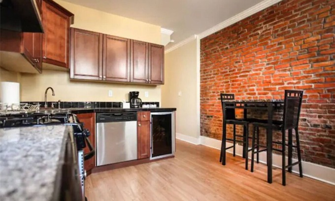 Downtown Baltimore House | Walk to Johns Hopkins - UPPER FELLS POINT