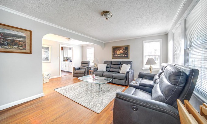 Erie House | Walk to Lake Erie and Beach Access Home with Deck!