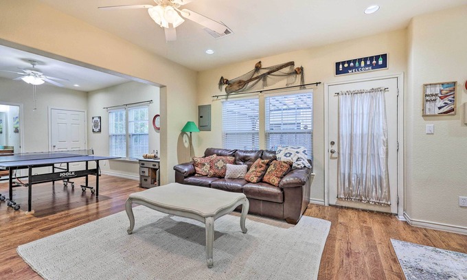 Afton House | Walk to Lake: Townhome w/Hot Tub in Afton!