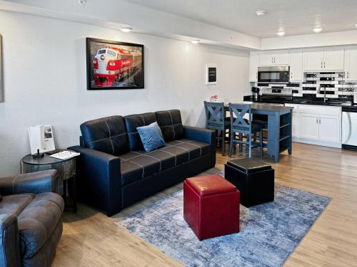 Downtown Branson House | Walk to Landing and convention center beautiful