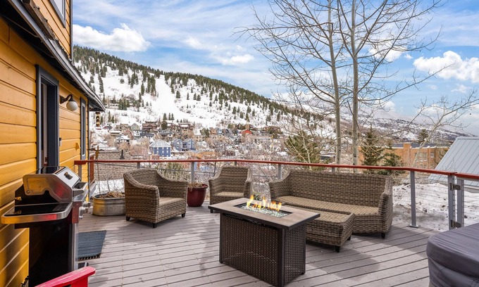 Deer Valley House | Walk to Main Street, Large beautiful Home, Private Tub, 3BR