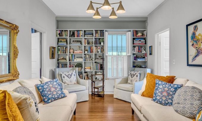 Starkville Other | Walk to MSU | Spacious | Family Space